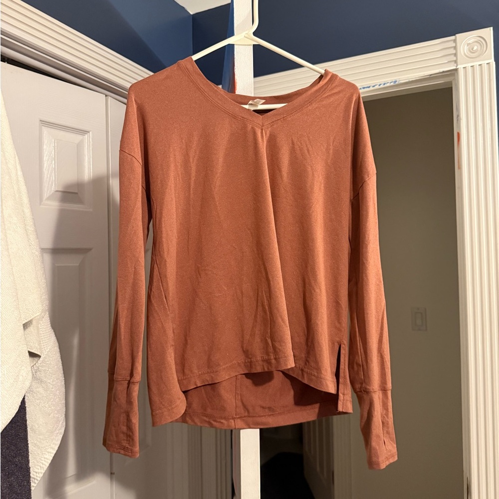 Women's athletic Long Sleeve Top
